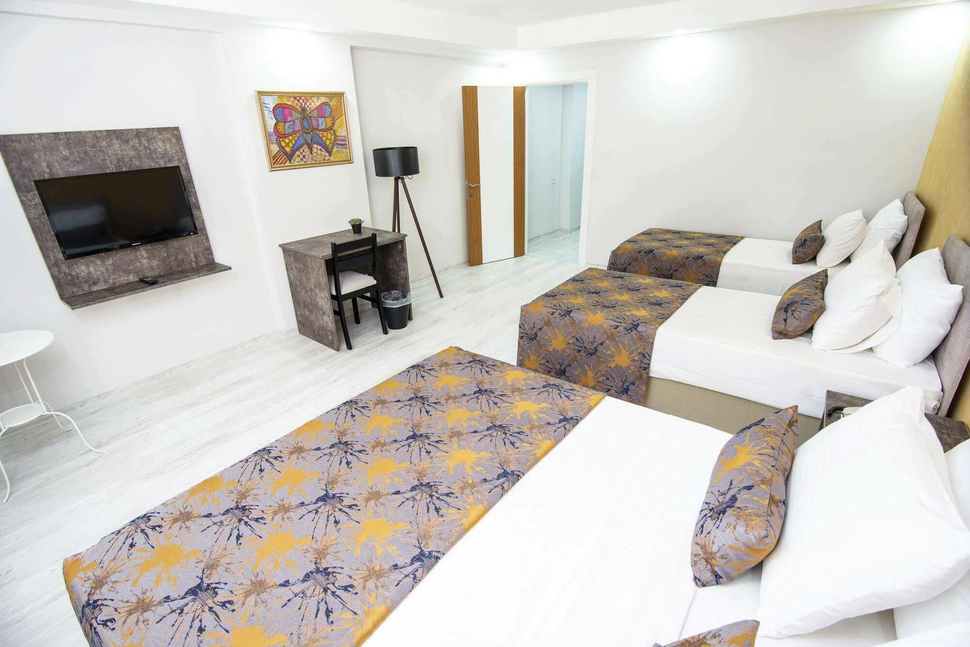 The Breeze Hotel เอสเกซีเฮียร์ ภายนอก รูปภาพ